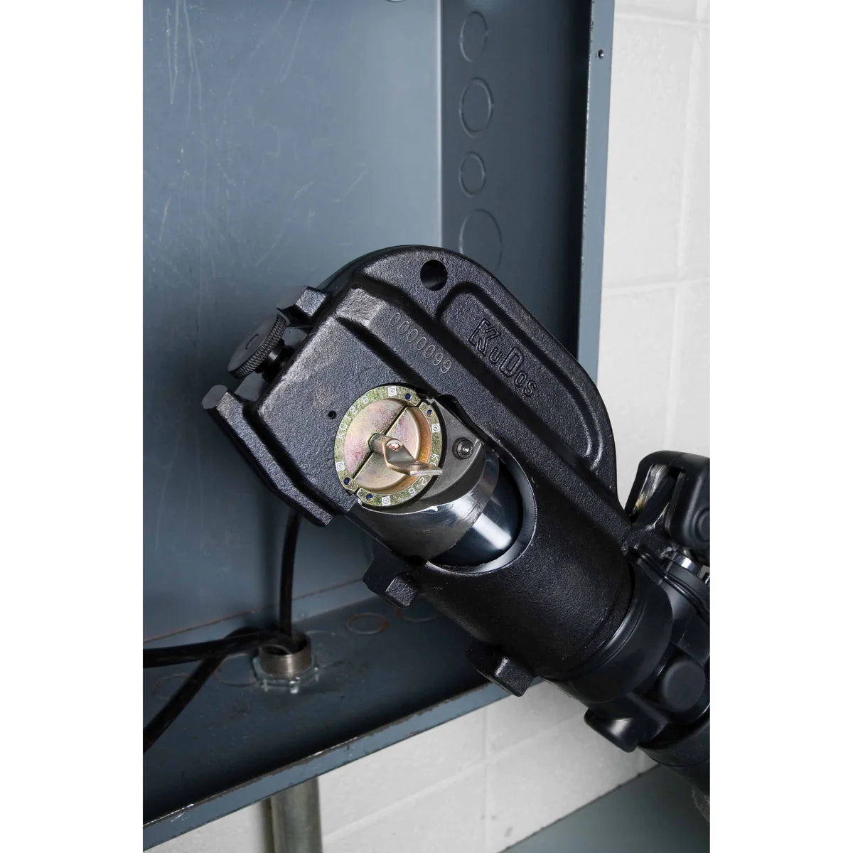12-Ton Hydraulic Crimping Tool, 1.4" (32 mm) Opening